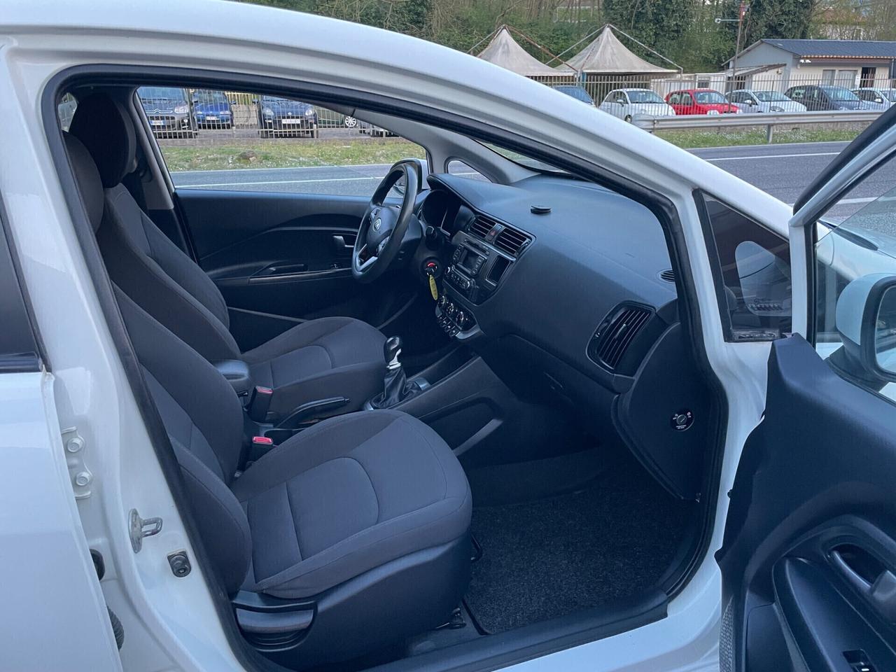 Kia Rio 1.1 CRDi 5p. Cool