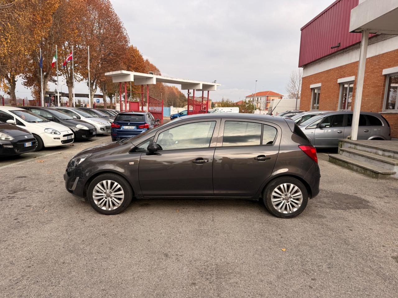 Opel Corsa 1.2 85CV 5 porte GPL-TECH Edition