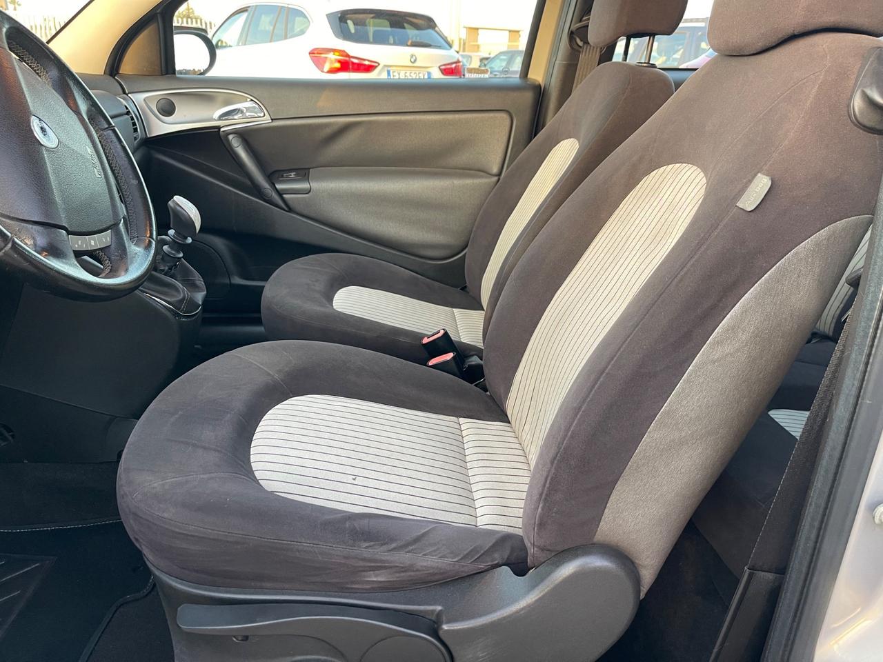 LANCIA YPSILON 1.4 8V FULL TETTO IN VETRO MY07