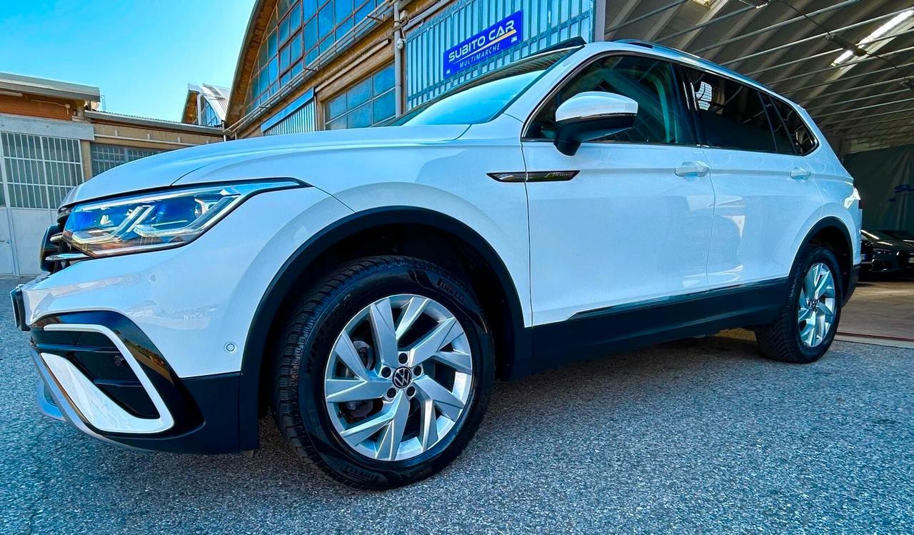 Volkswagen Tiguan Allspace Tiguan Allspace 2.0 TDI SCR DSG Elegance TETTO APRIBILE