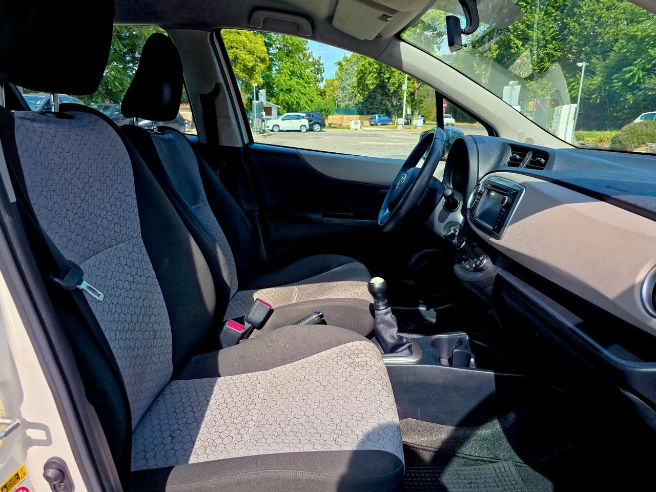 Toyota Yaris 1.0 5 porte Lounge 2012-E5B Manuale NEO
