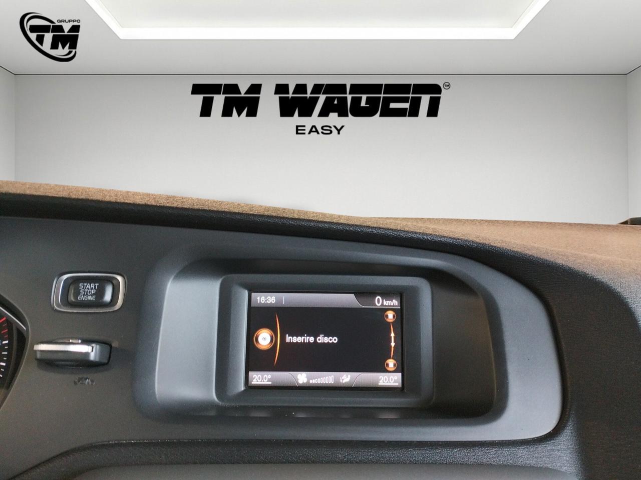 Volvo V40 1.6 d2 automatico - NEOPATENTATI