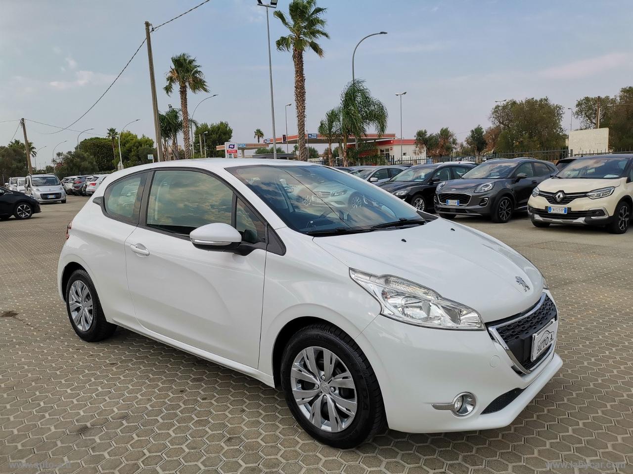 PEUGEOT 208 1.4 HDi 68 CV 3p. Allure