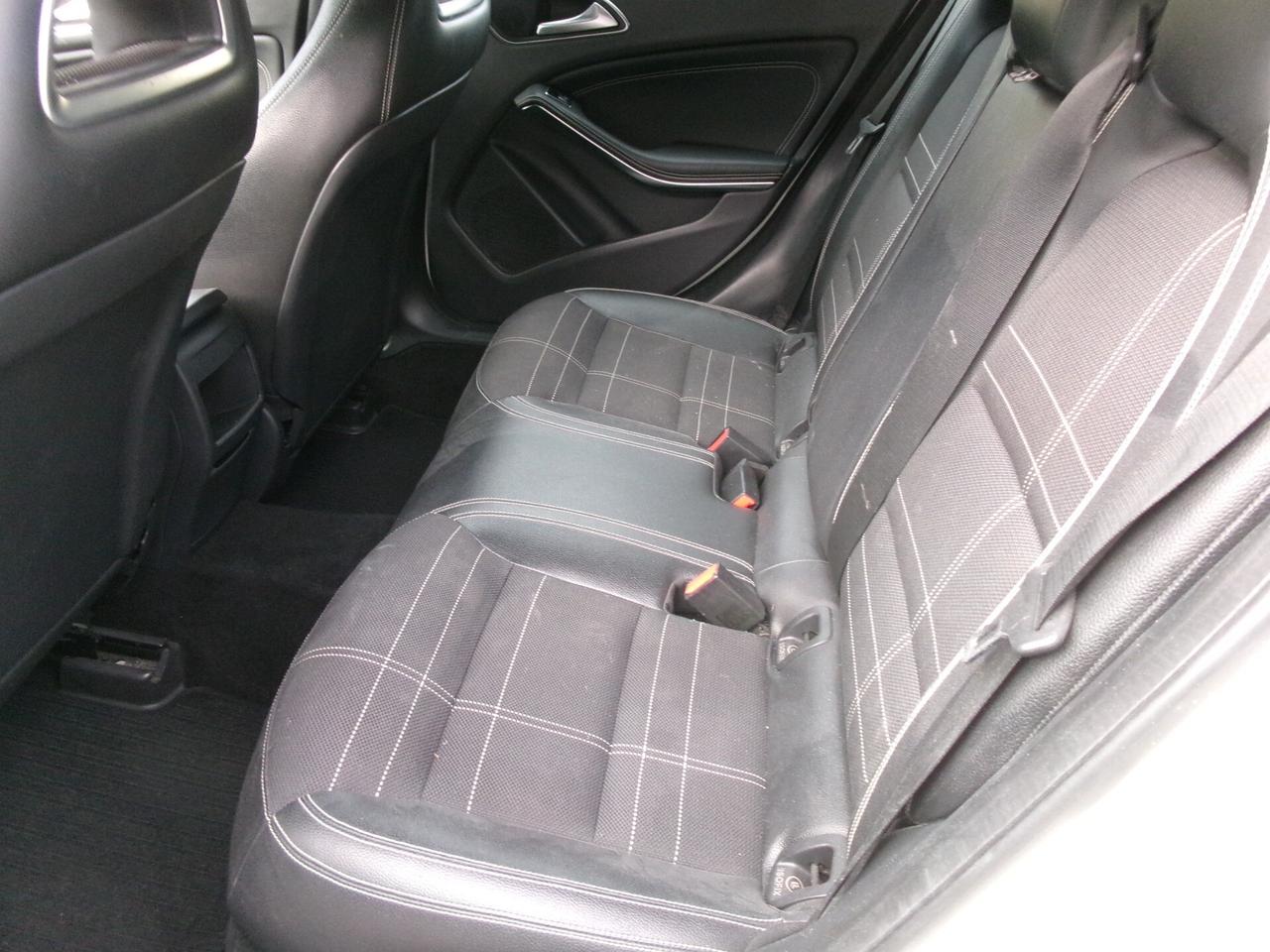 Mercedes-benz A 180 d Sport allestimento AMG