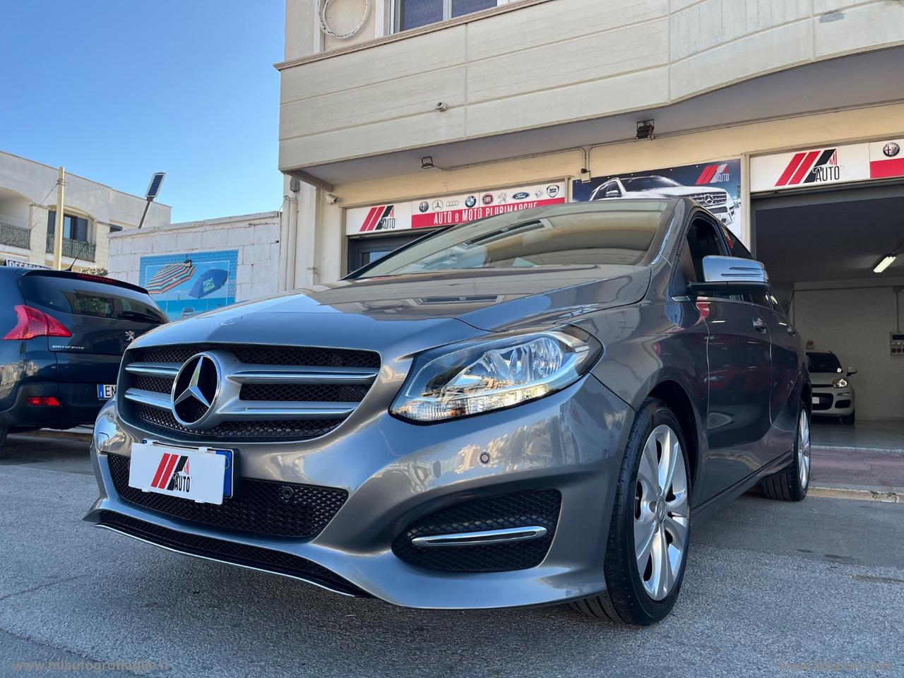 MERCEDES-BENZ B 180 d Sport