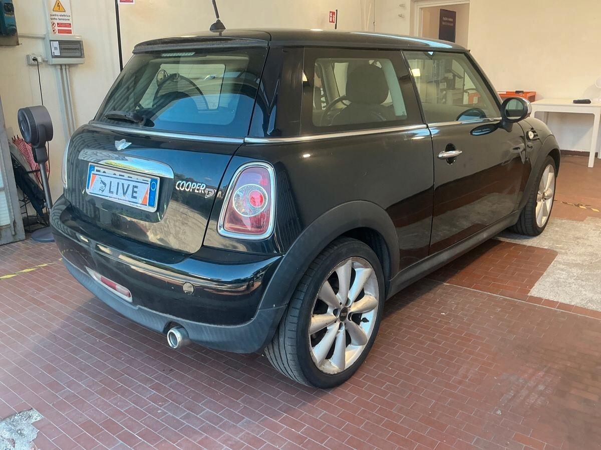 Mini 1.6 16V Cooper D soli 100.000km