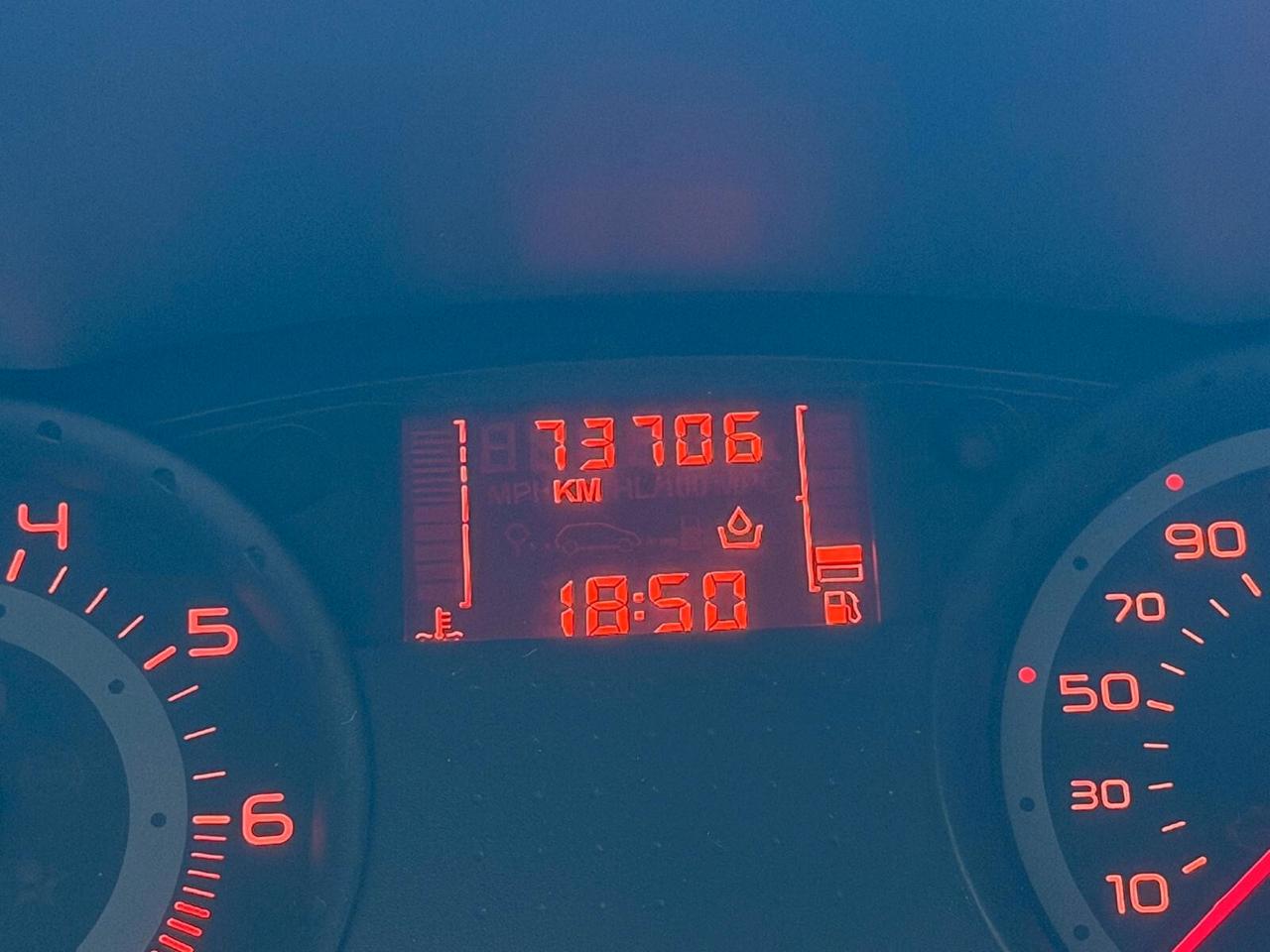 Renault Clio 1.2 16 V 3P LUXE 73.706KM
