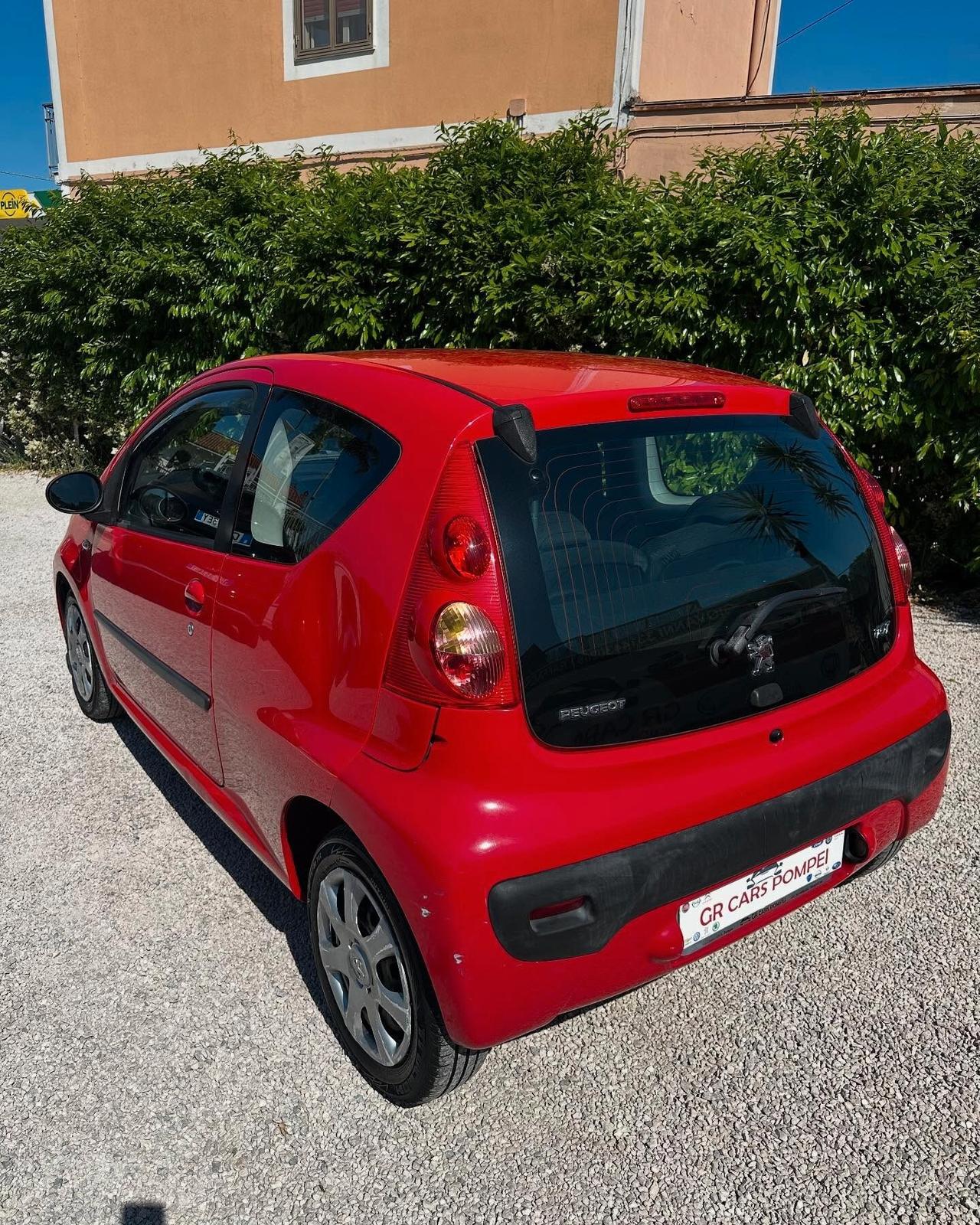 Peugeot 107 1.0 68CV 3p. Sweet Years 2Tronic