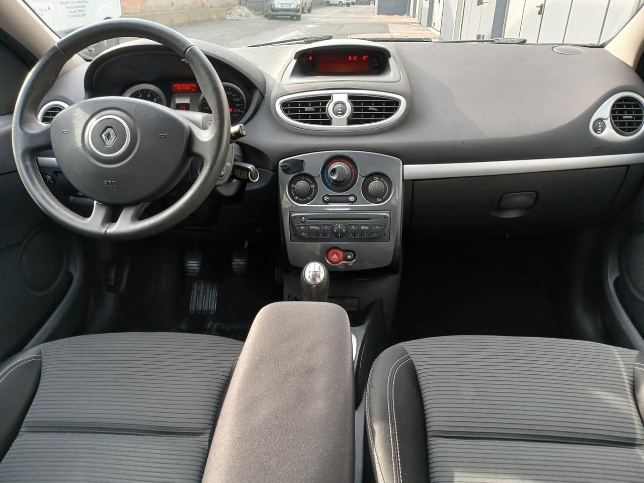 Renault Clio 1.2 16V 5 porte GPL Dynamique*NEOPATENTATI*EURO5