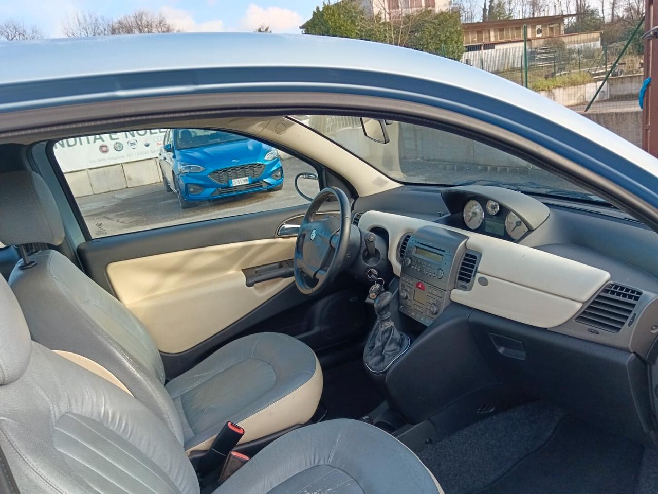 Lancia Y 1.2i 16V cat Unica