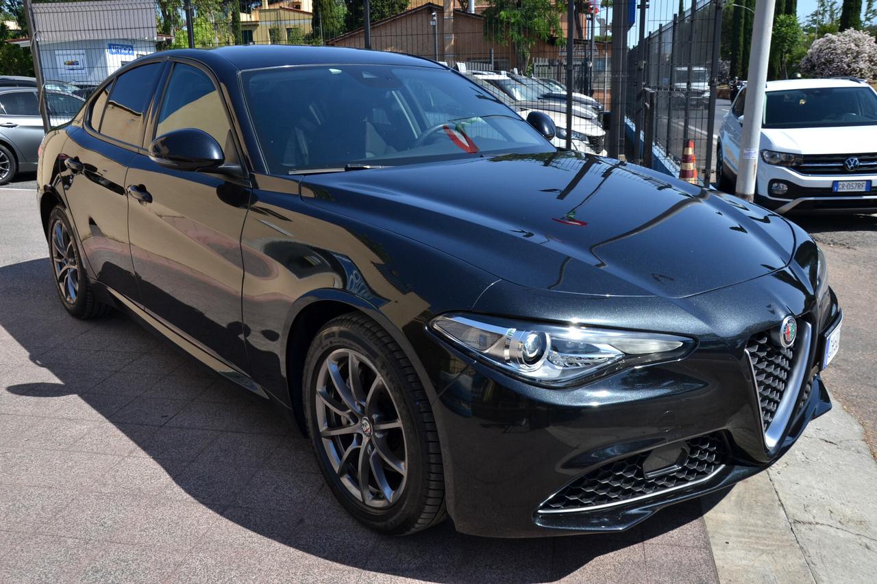 Alfa Romeo Giulia 2.0 TURBO 200CV AT8! Prezzo vero senza vincoli Unipro, fatturabile e italiana Garanzia 12 mesi inclusa!