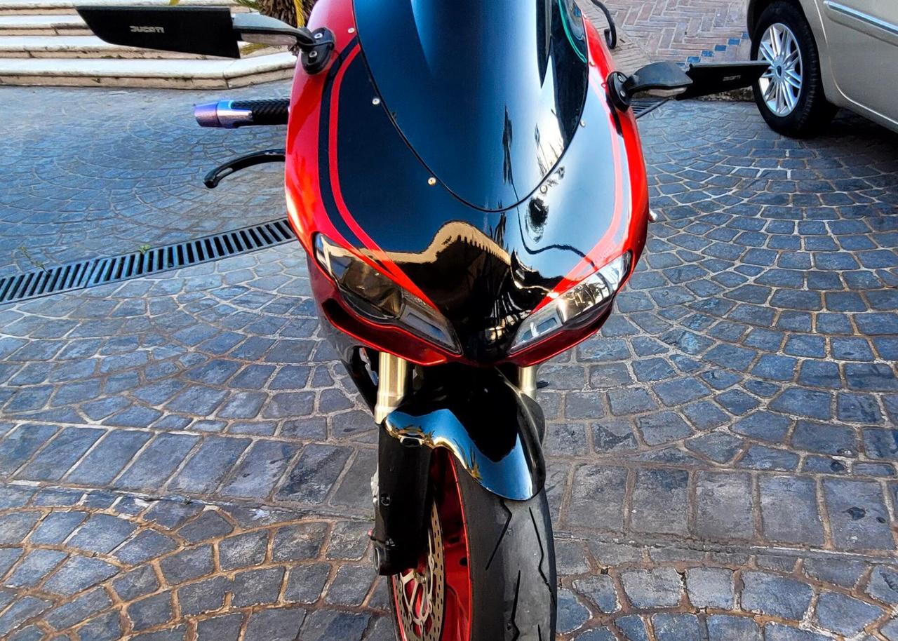 Ducati 848