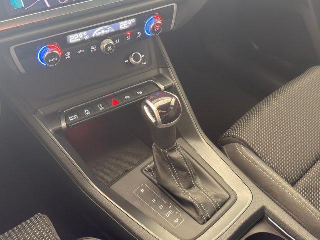 AUDI Q3 35 TDI S line edition