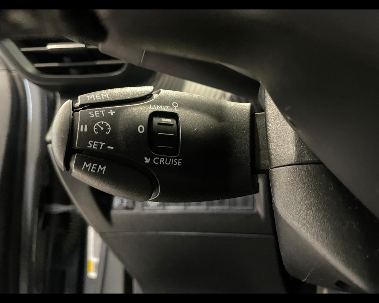 PEUGEOT 2008 2ª serie - 2008 BlueHDi 110 S&S Allure