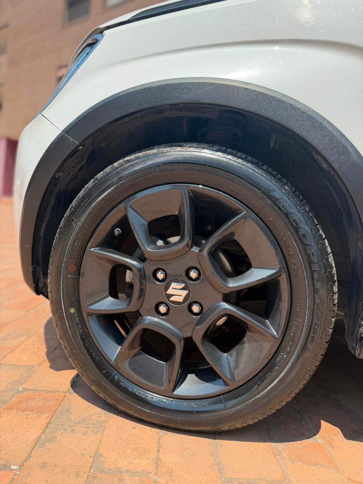 Suzuki Ignis 1.2 Hybrid Top
