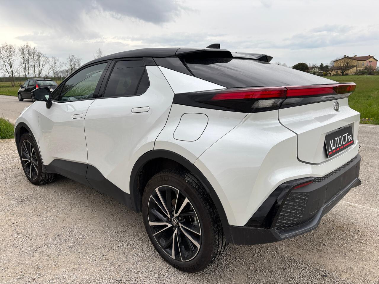 Toyota C-HR 2.0 PHEV Lounge