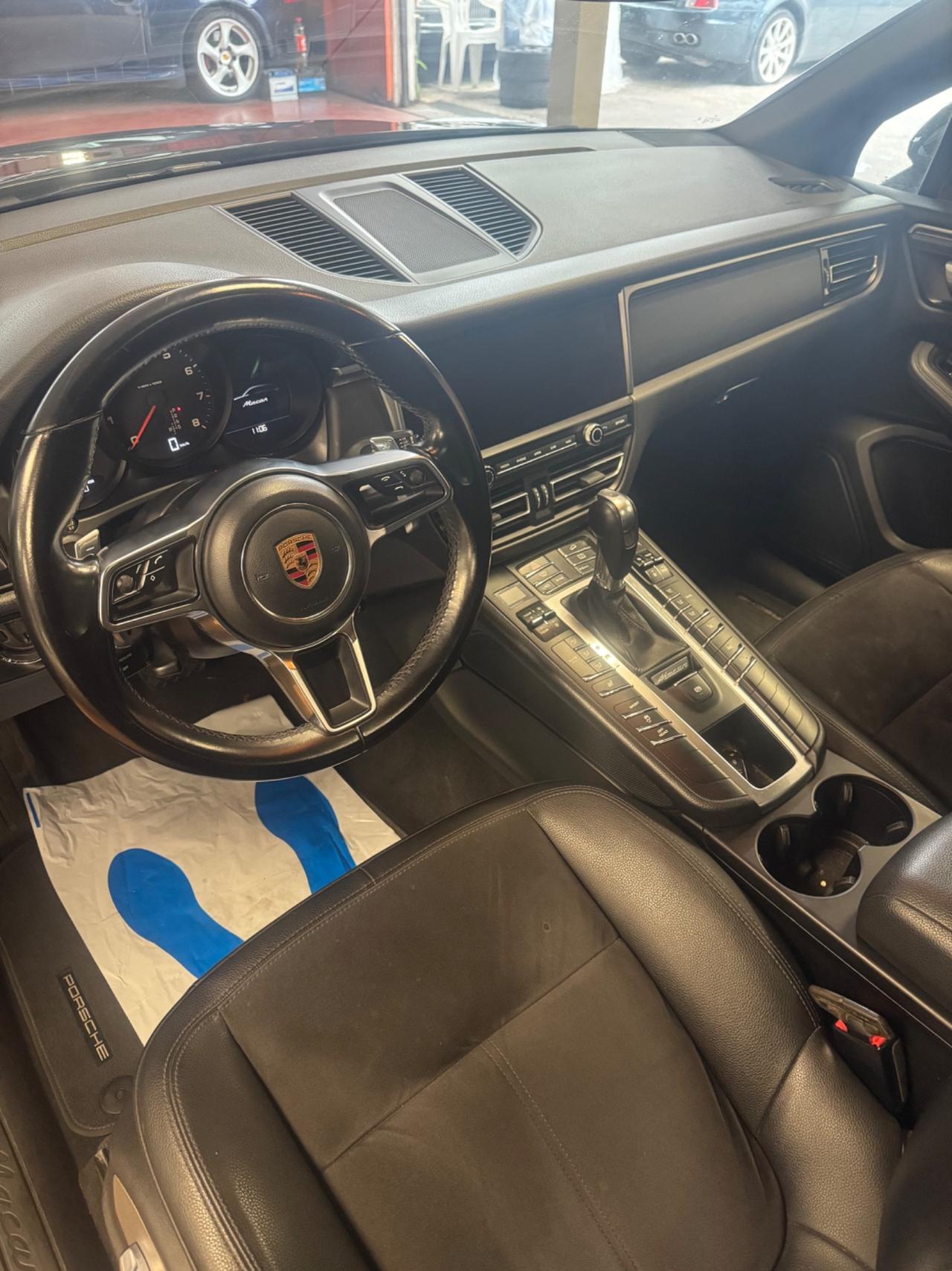 Porsche Macan 2.0T PERMUTE