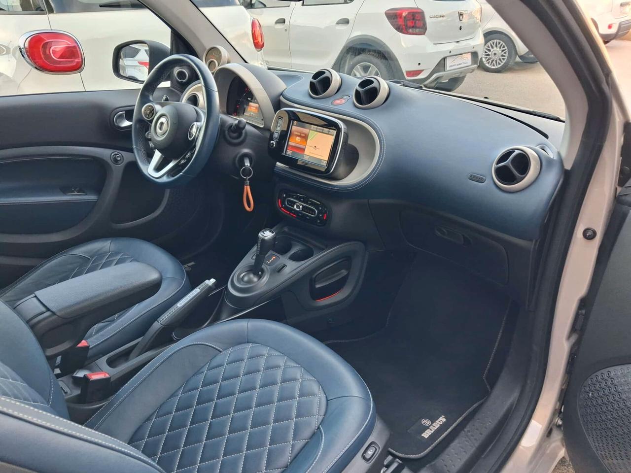 Smart ForTwo BRABUS 0.9 TURBO 109 C.V. ALLESTIMENTO ASTON MARTIN UNICA