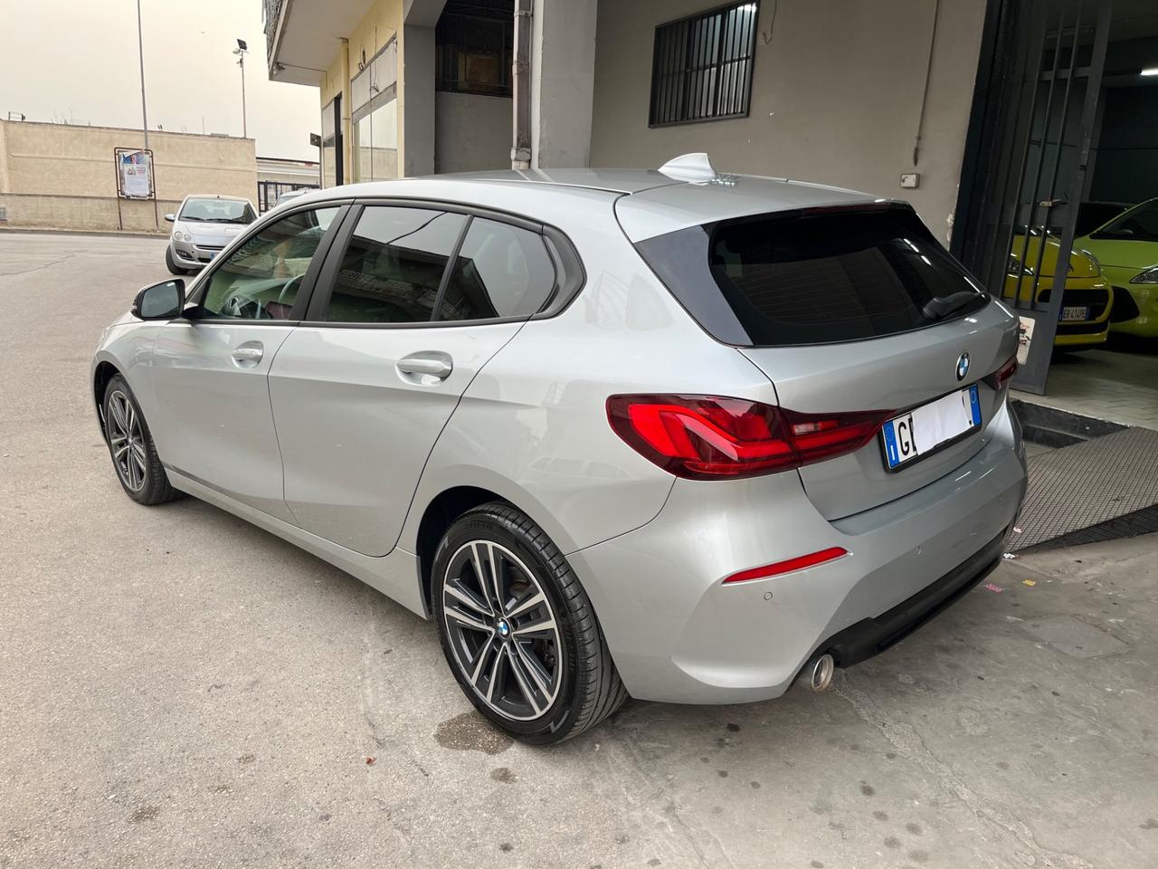 Bmw serie 1 116d 5p. Luxury 56000 km