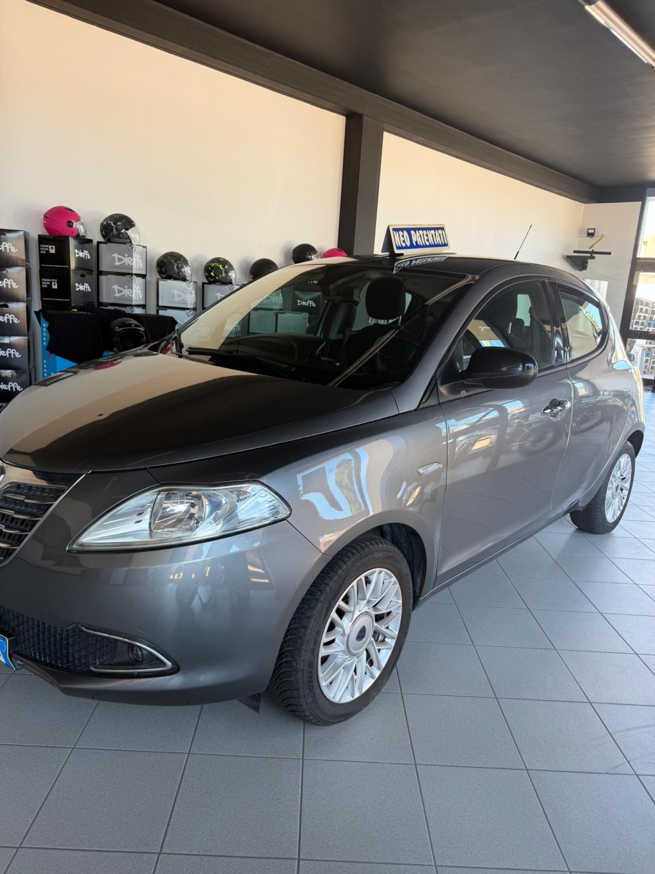 Lancia Ypsilon 1.3 MJT 16V 95 CV 5 porte S&S Gold