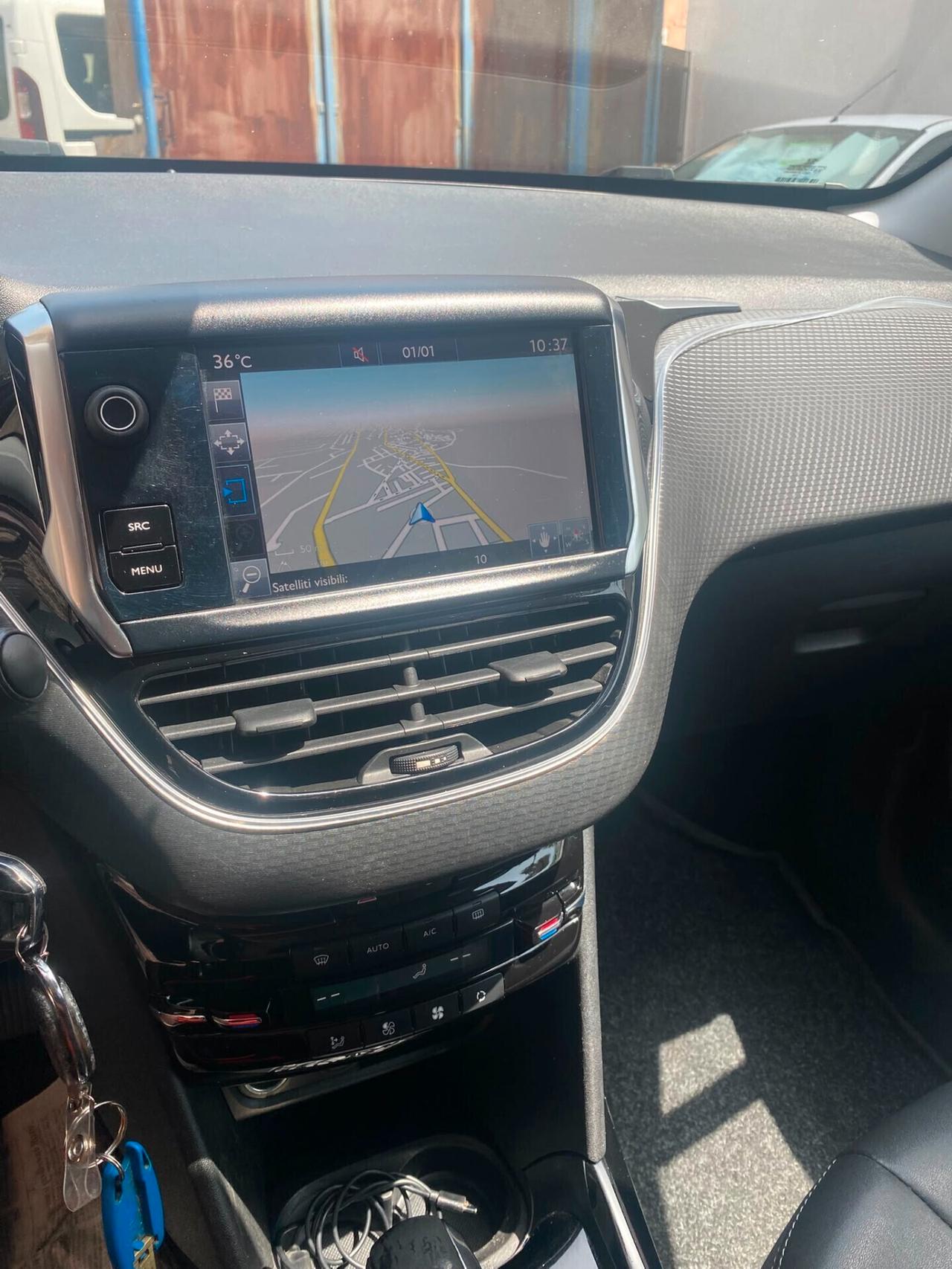 Peugeot 2008 BlueHDi 100 S&S Allure