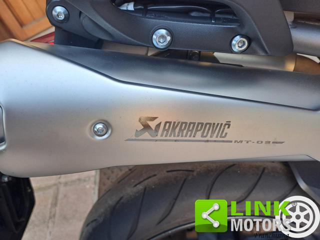 YAMAHA MT-03 .