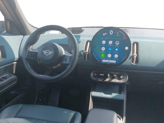 MINI Mini C Favoured Countryman