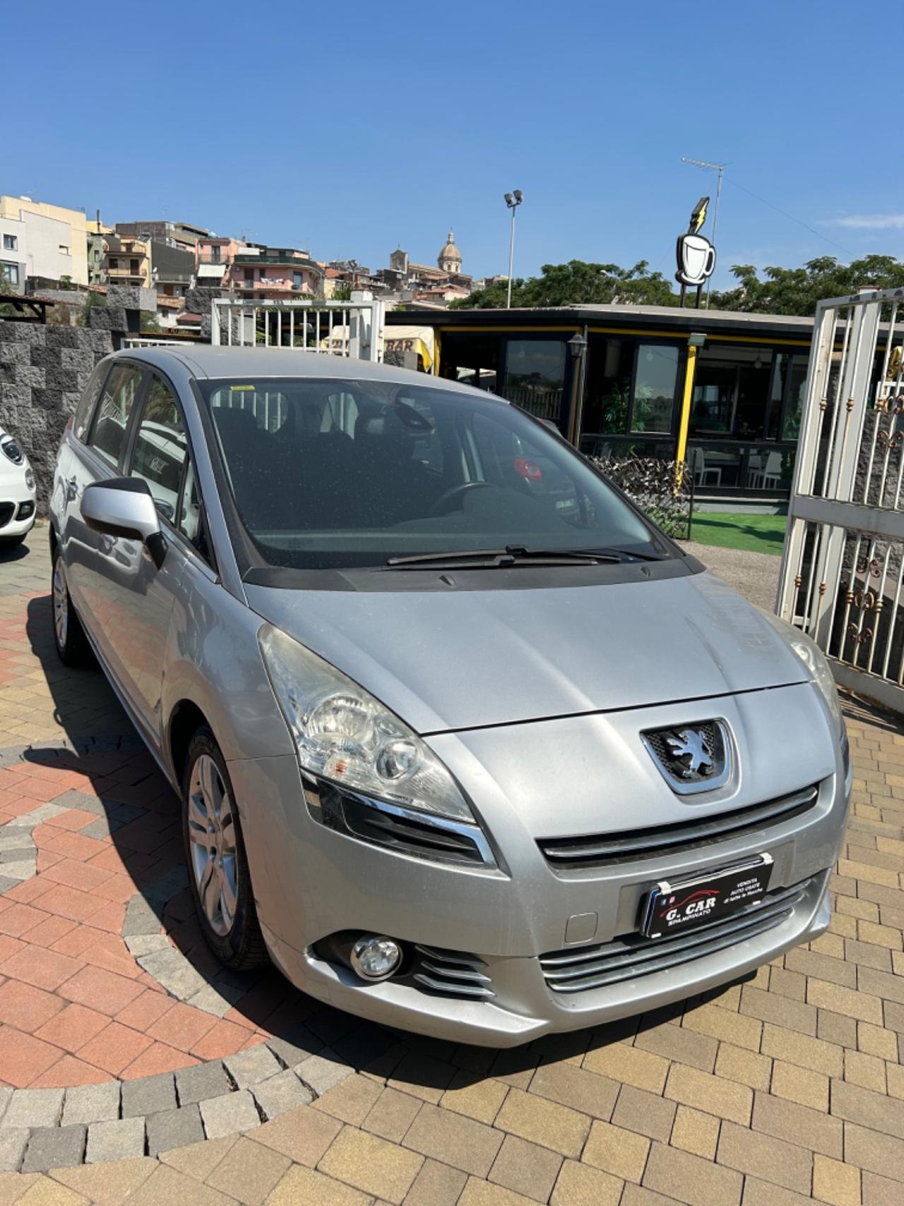 Peugeot 5008 1.6 HDi 112CV Allure