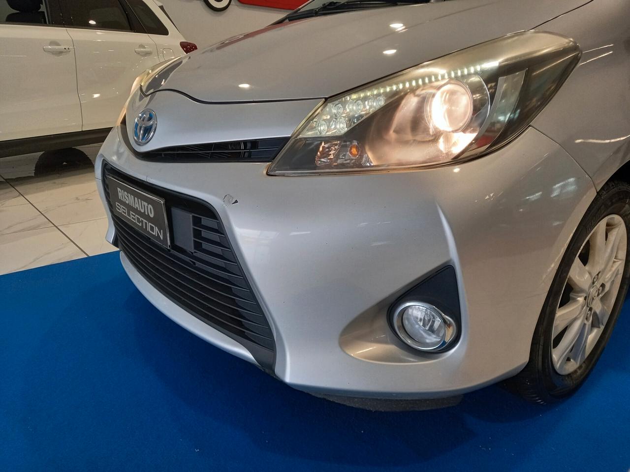 Toyota Yaris 1.5 Hybrid 5 porte Lounge