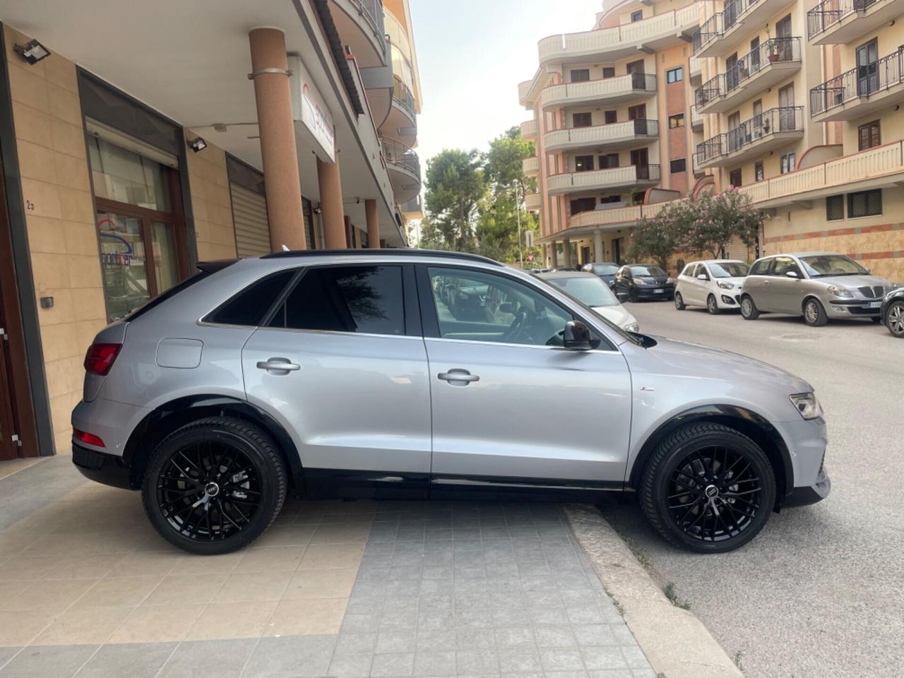 Audi Q3 2.0 TDI 150 CV SLINE COMPETITION TETTO NAVY PELLE XENO BOSE 19'