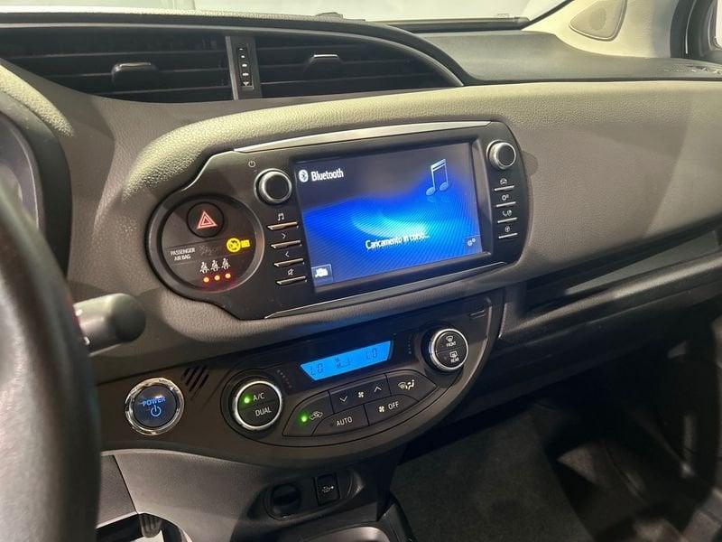 Toyota Yaris Yaris 1.5 Hybrid 5 porte Active + CERCHI IN LEGA AREA C FREE