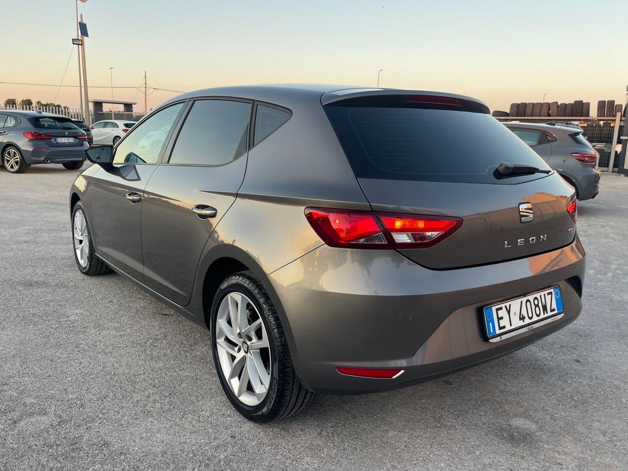 SEAT LEON 1.6 TDI 105CV BERLINA FULL NAVI MY15