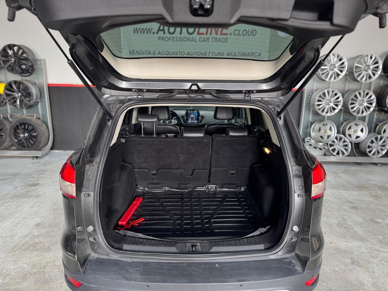 Ford Kuga 2.0 TDCI 180 CV S&S 4WD Powershift Titanium X