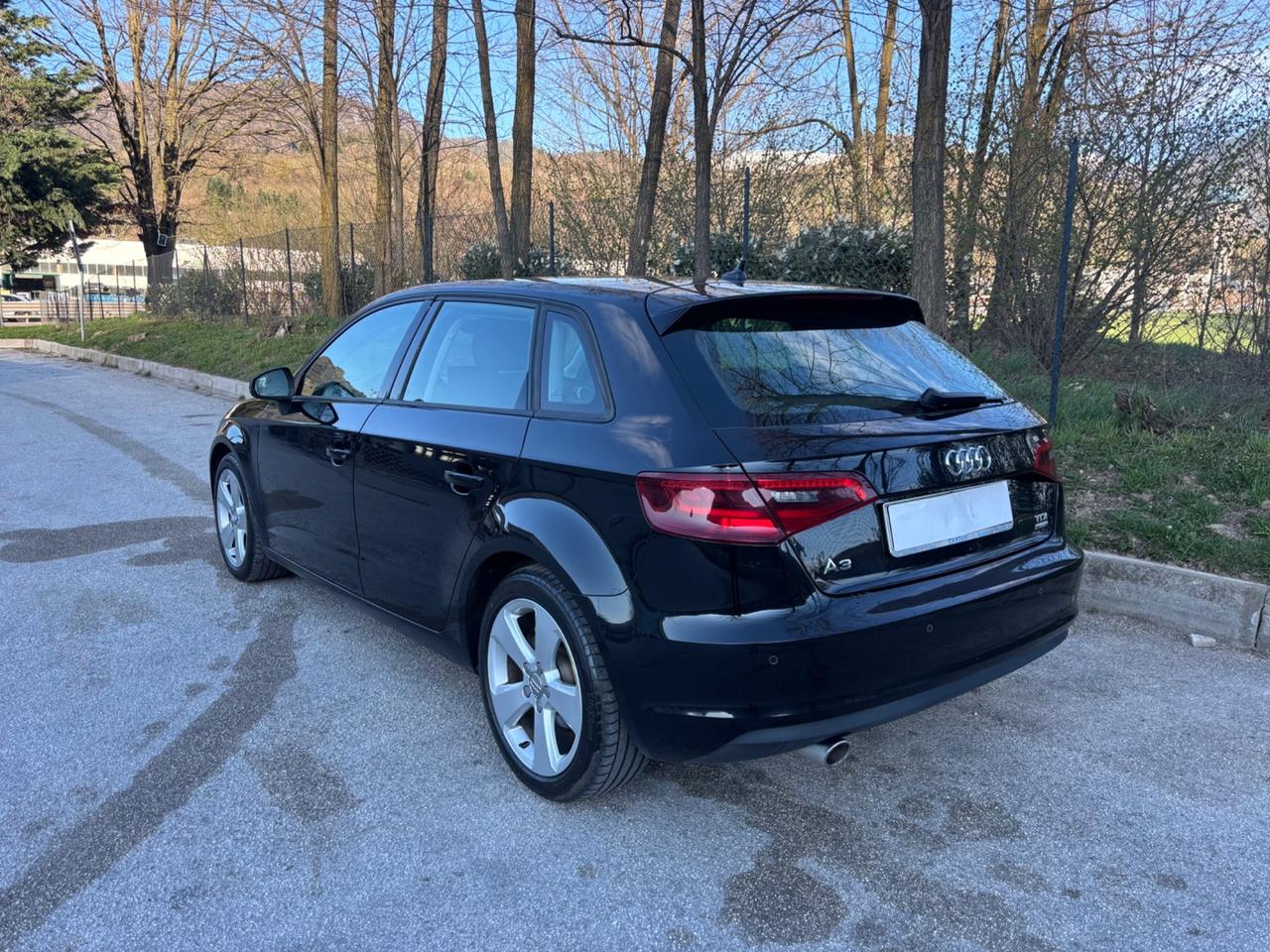 Audi A3 SPB 1.6 TDI clean diesel Ambition 5p