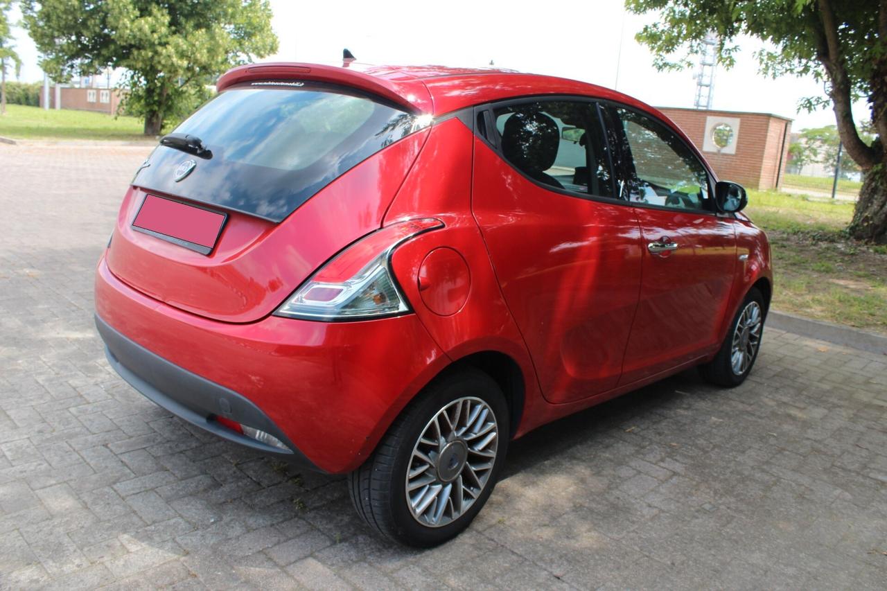 Lancia Ypsilon 1.2 69 CV 5 porte S&S Gold NEO PATENTATI MOLTO BELLA