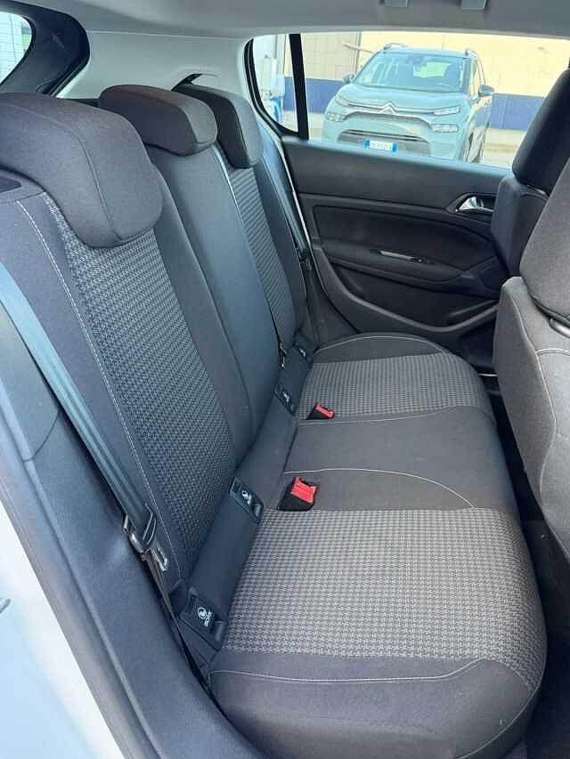Peugeot 308 BlueHDi 130 S&S Active