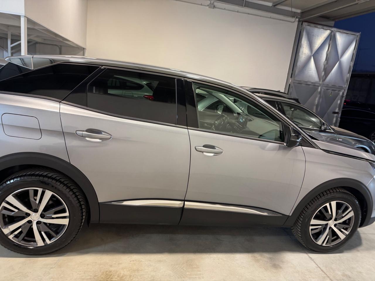 Peugeot 3008 BlueHDi 130 EAT8 Allure Pack