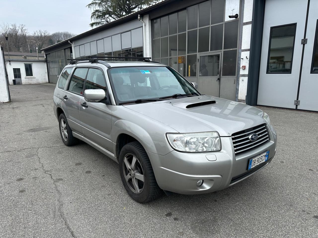 Subaru Forester 2.5 turbo 16V 230 cavalli
