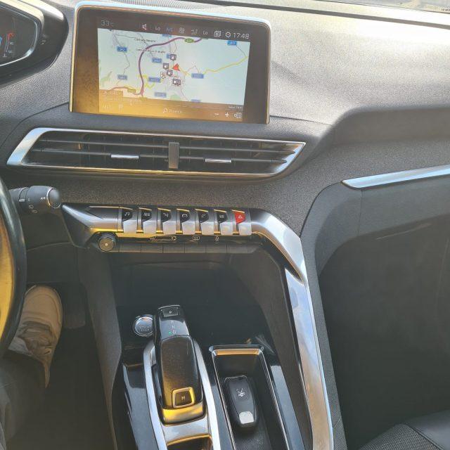 PEUGEOT 3008 BlueHDi 130 S&S EAT8 Allure