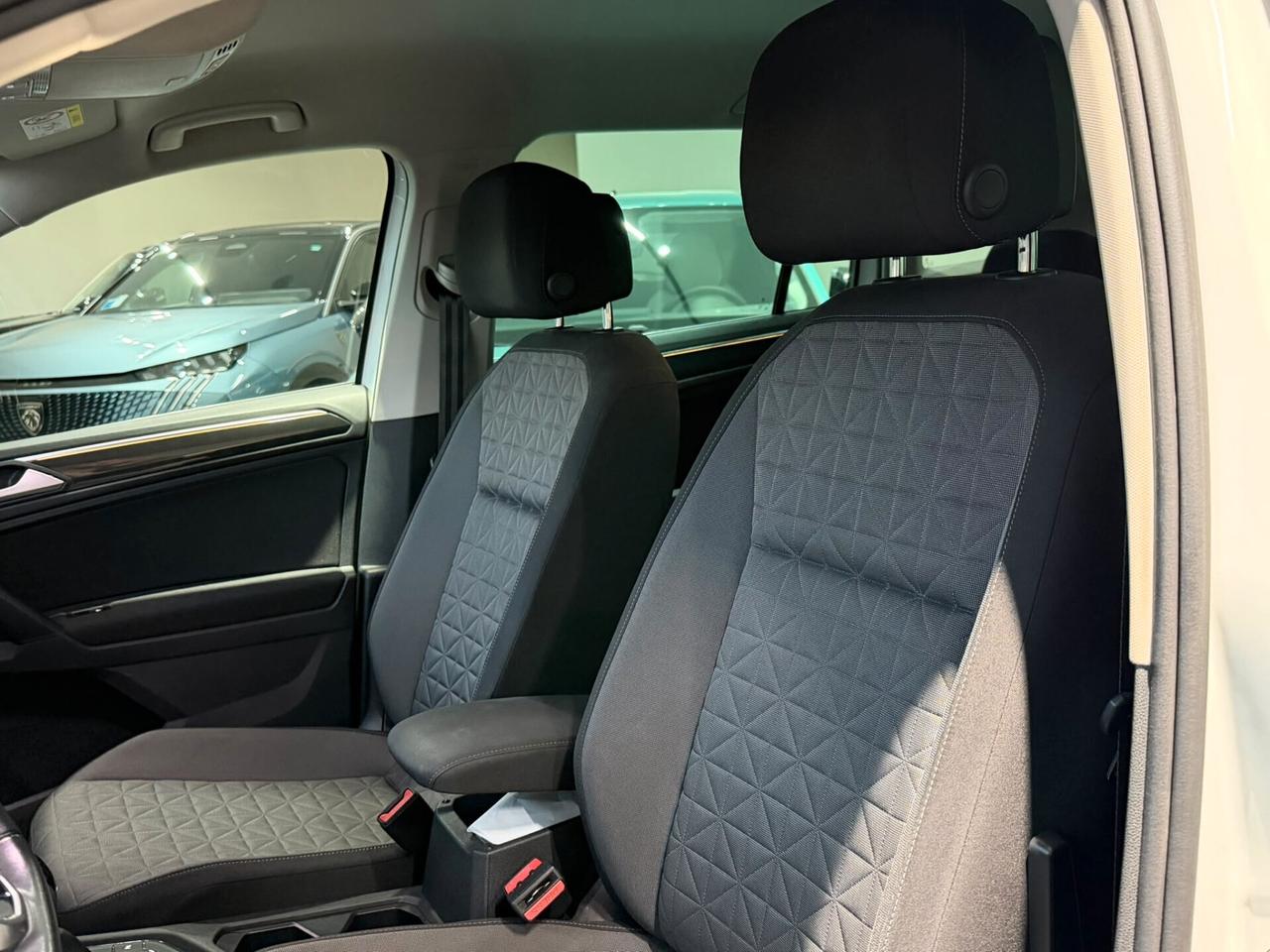 Volkswagen Tiguan 2.0 TDI 150 CV SCR DSG Elegance