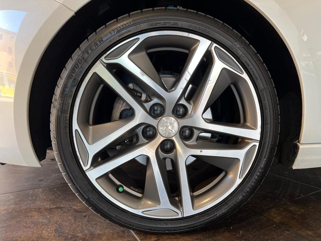 Peugeot 308 BlueHDi 120 S&S Active