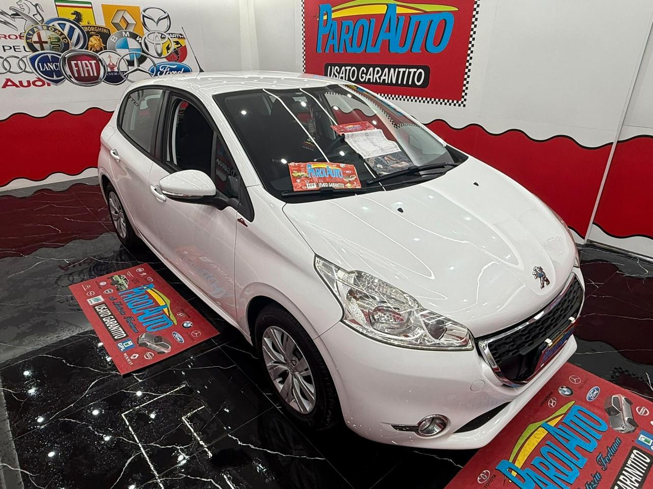 Peugeot 208 1.0 VTi 68cv Puretech - 2013