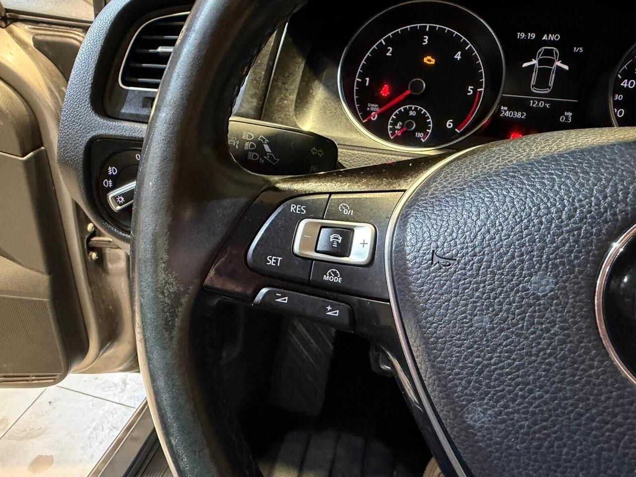 Volkswagen Golf Business 1.6 TDI 5p. Highline