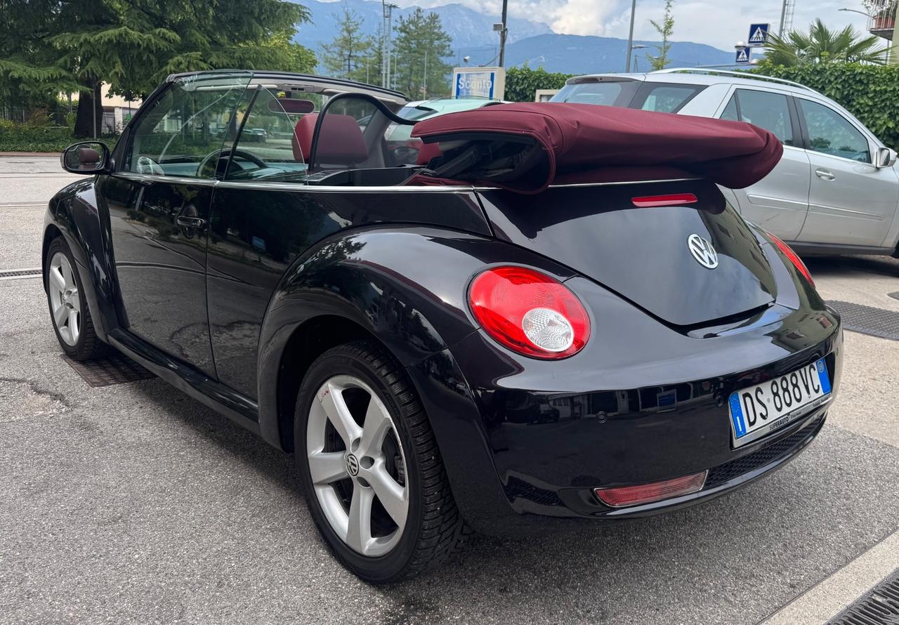 Volkswagen New Beetle 1.9 TDI 105CV Cabrio Lim. Red Edt.