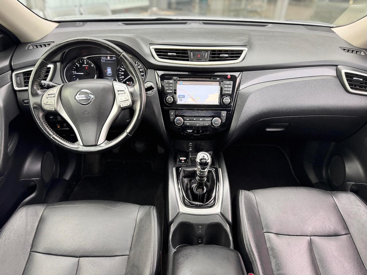 Nissan X-Trail 1.6 dCi 4WD Tekna E5 - 2015