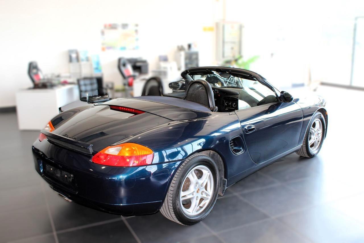 Porsche Boxster 2.5i 24V cat