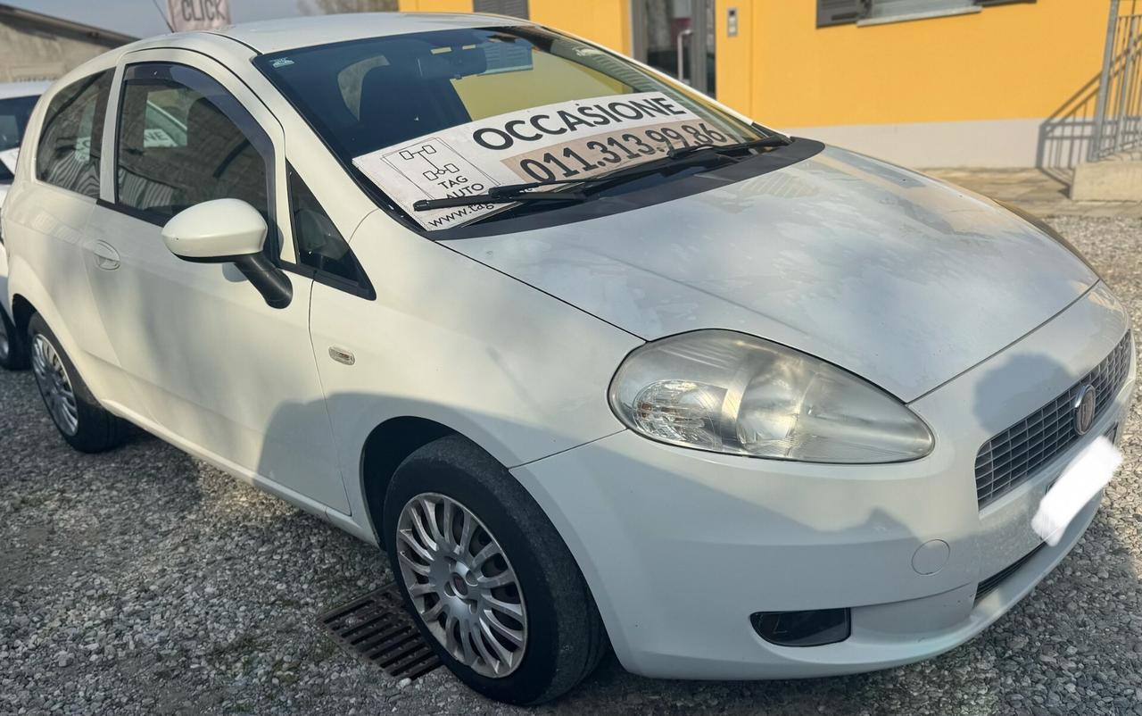 Fiat Grande Punto 1.3 MJT 75 CV 5 porte Dynamic neopatentati