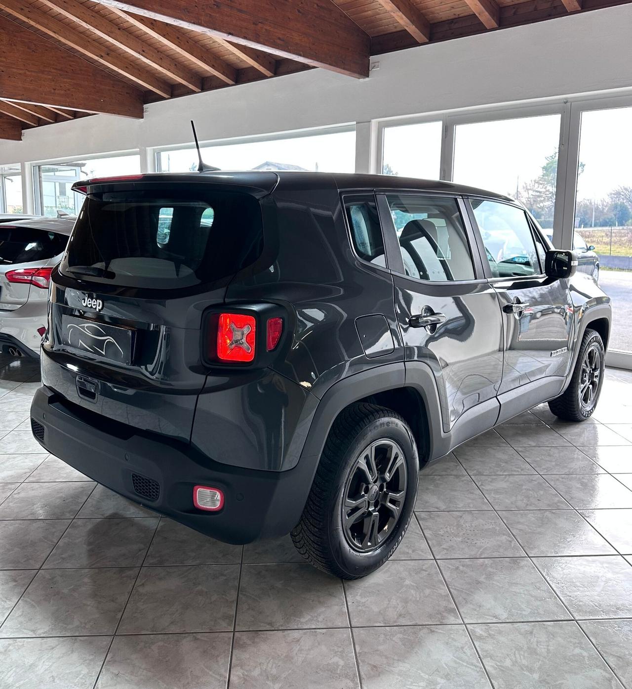 Jeep Renegade 1.6 Mjt 130 CV Longitude