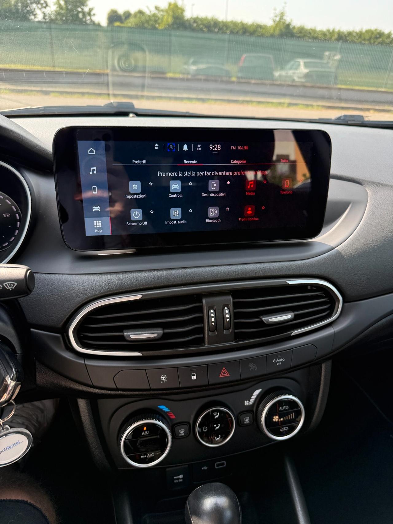 Fiat Tipo 1.5 Hybrid DCT 5 porte Cross Garmin