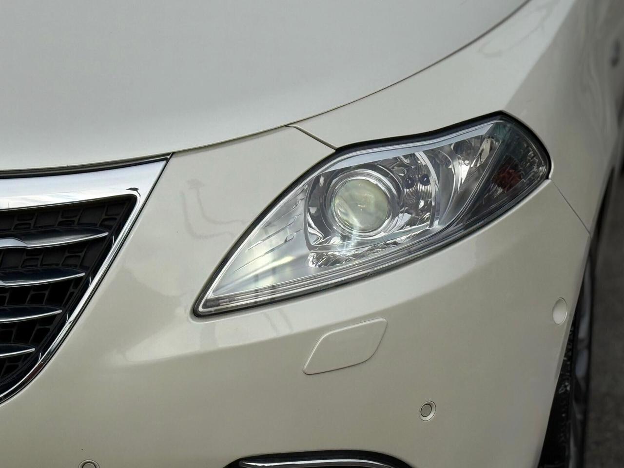 Lancia Ypsilon 1.2 69 CV S&S Platinum